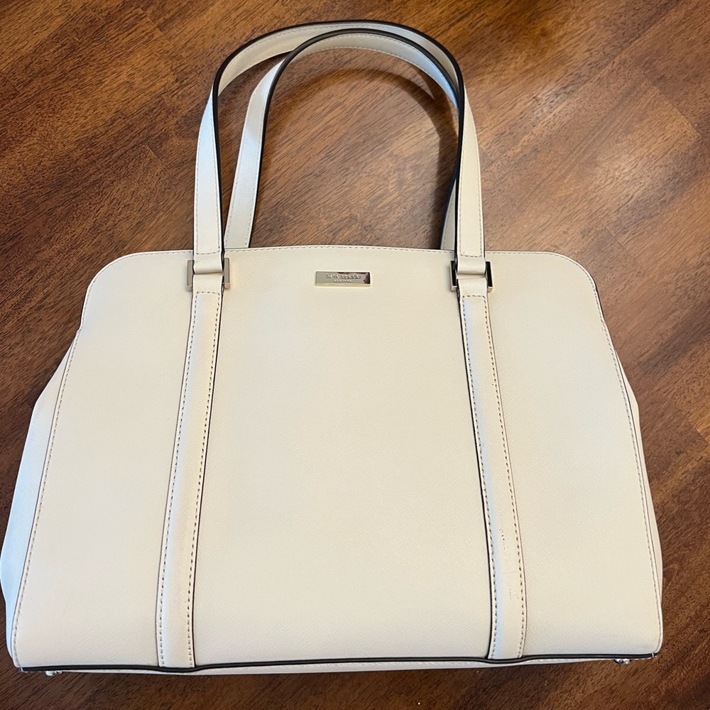 Medium size Kate Spade shoulder bag